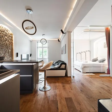 Riverside Lux *